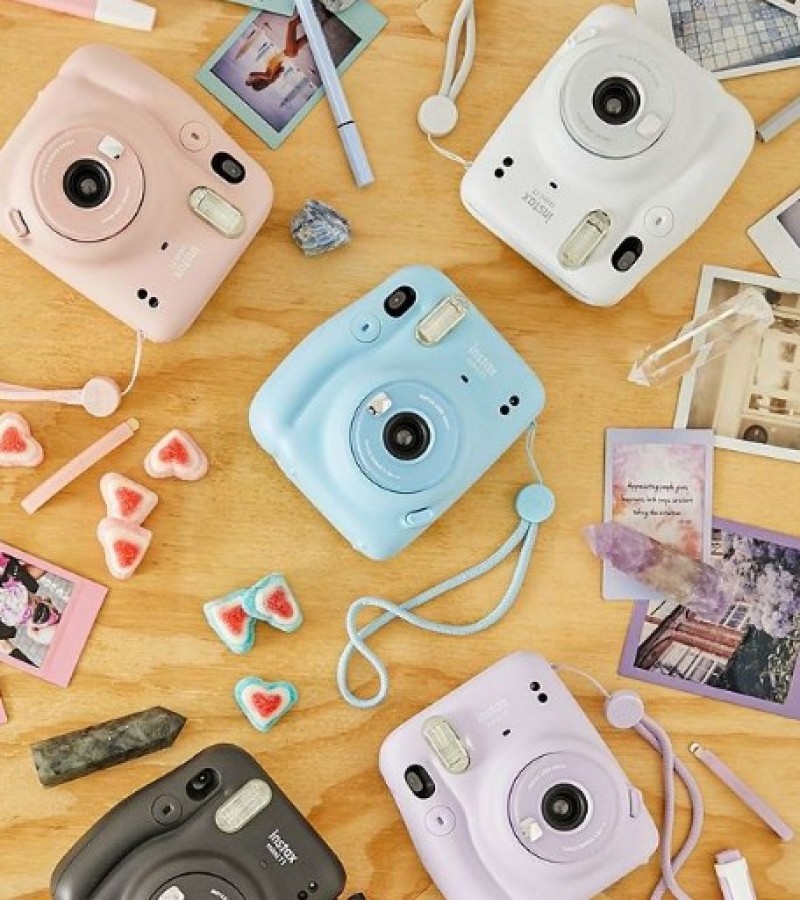 Fujifilm Instax Mini 11 is an Instant Print Camera Made for Selfies